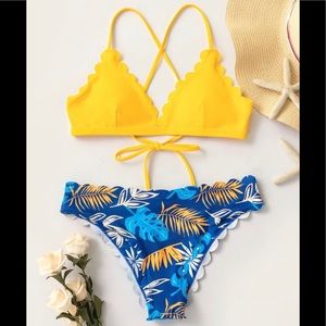 SHEIN Scalloped Trim Bikini Swimsuit